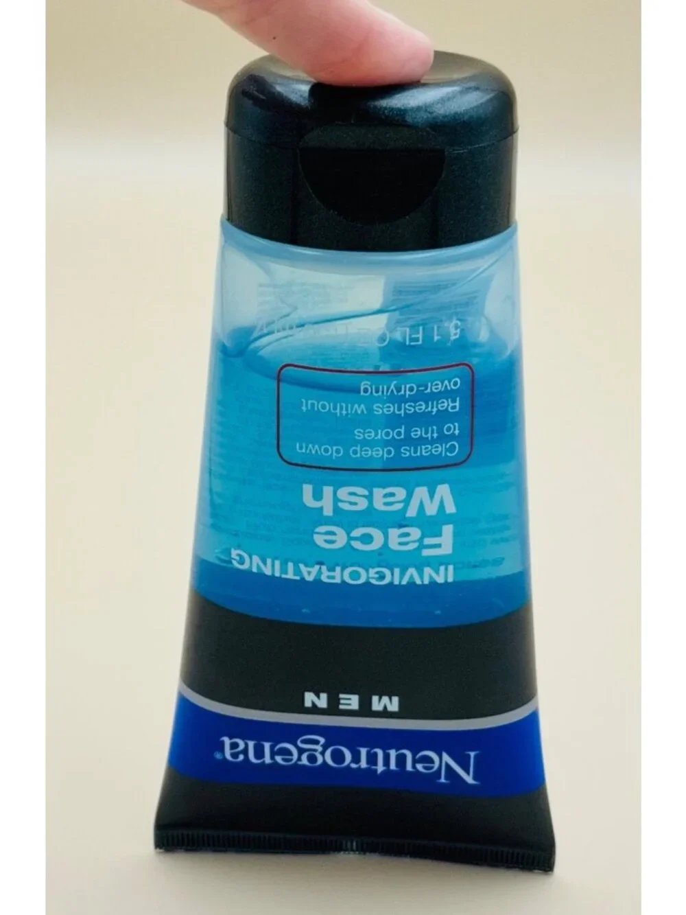 Neutrogena Men Invigorating Face Wash 5.1oz Rare Discontinued